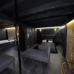 Secretroom Bordeaux Апартаменты Carbon-Blanc