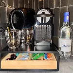 Апартаменты Secretroom Bordeaux *
