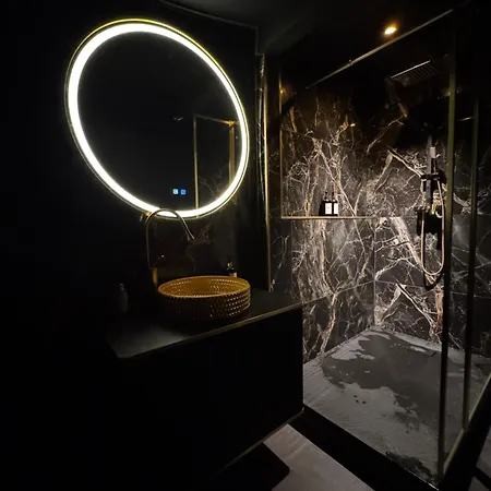 Secretroom Bordeaux Carbon-Blanc