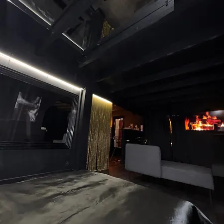 Secretroom Bordeaux Appartamento Carbon-Blanc